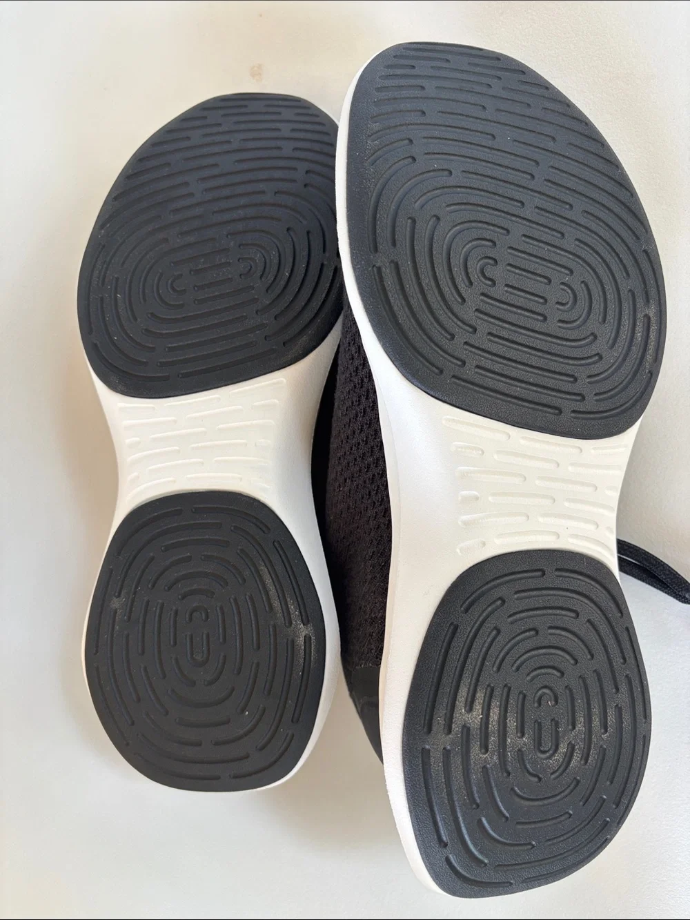 allbirds Dasher, Men’s size 9, Black Knit/White Sole, new condition